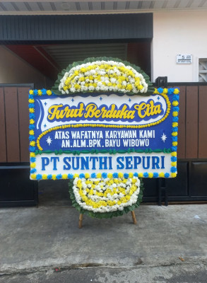 Papan Bunga Duka di Ngrayun